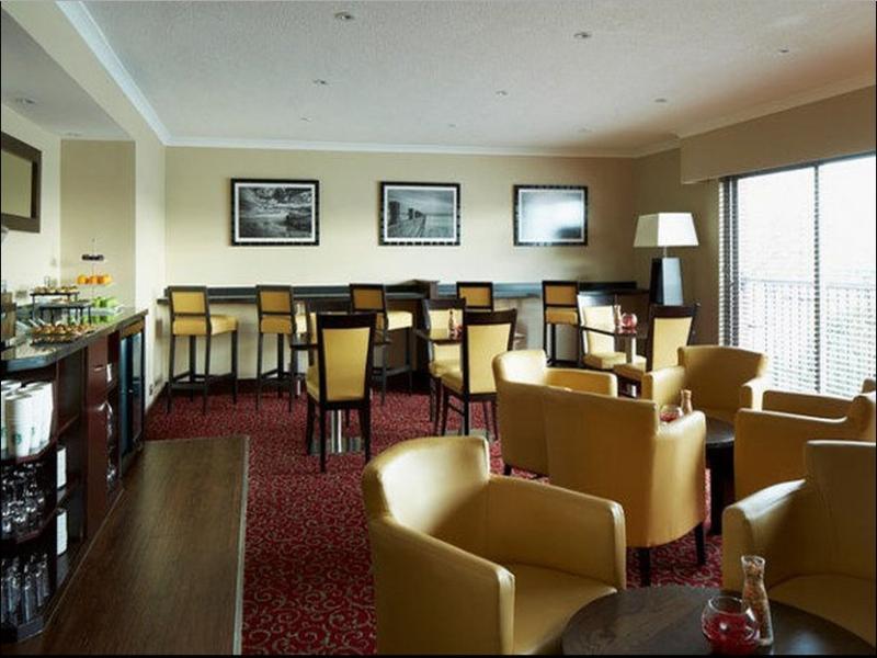 The Aberdeen Dyce Hotel Exterior photo