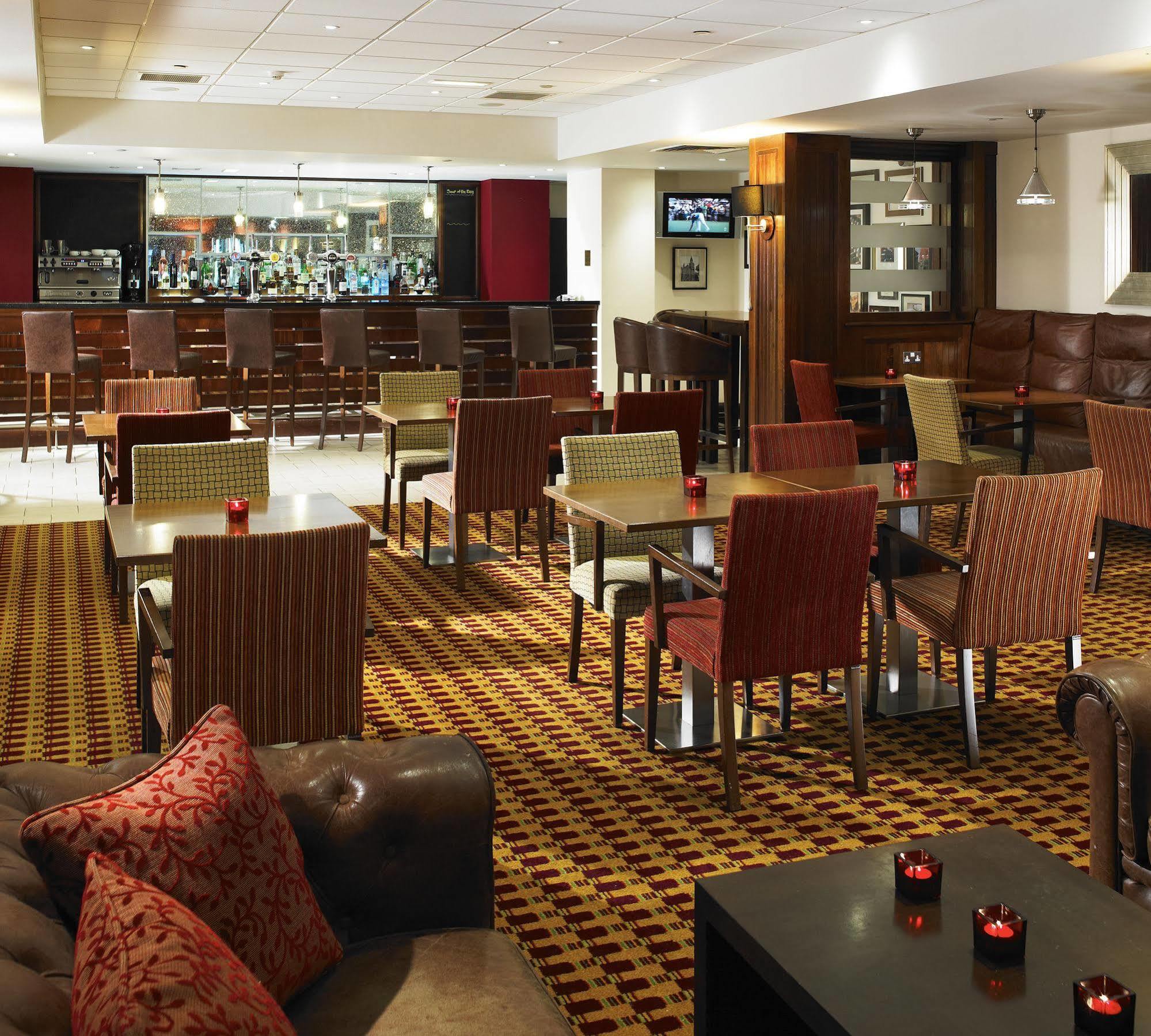 The Aberdeen Dyce Hotel Exterior photo