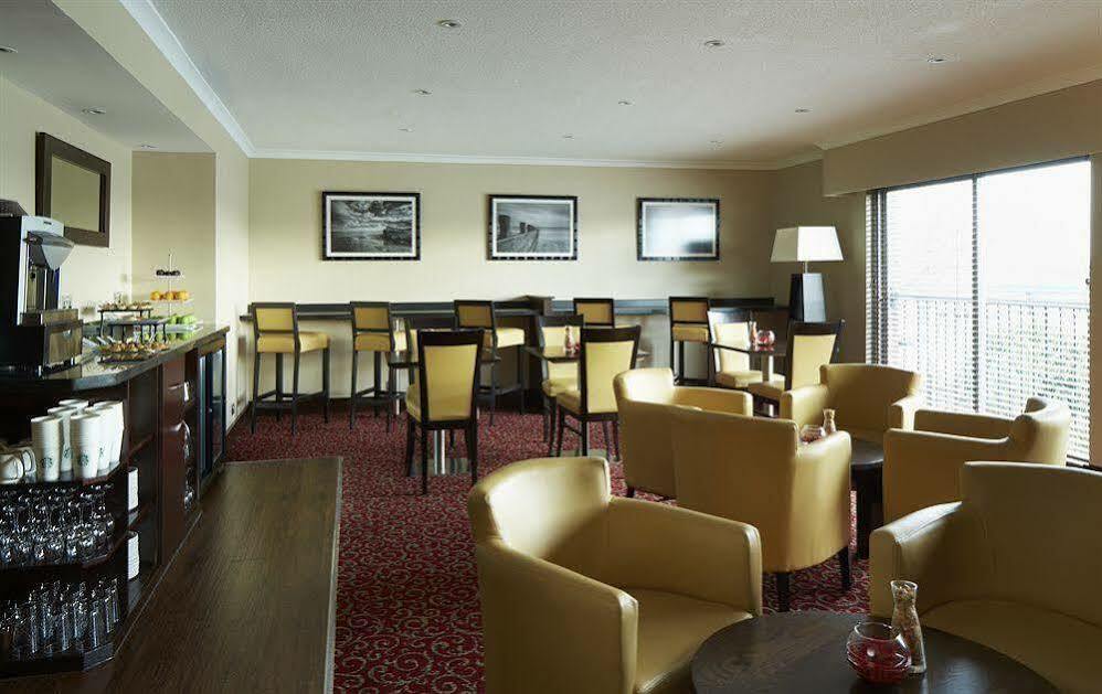 The Aberdeen Dyce Hotel Exterior photo